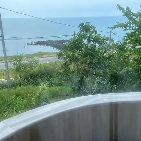 Villa Merkeze Yakin Deniz Manzarali Doga Ile Ic Ice Essiz Huzur Icerisinde Bir Tatil *