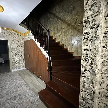 Merkeze Yakin Deniz Manzarali Doga Ile Ic Ice Essiz Huzur Icerisinde Bir Tatil Villa